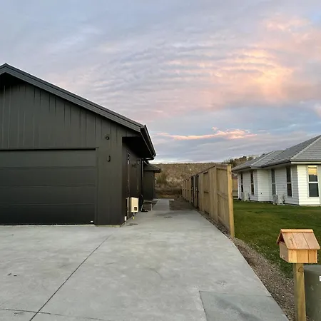 Brand New Home Tauposee Exterior foto
